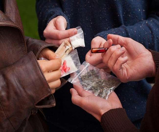 सिडकुल थाना क्षेत्र के रावली महदूद में धड़ल्ले से चल रहा नशे का कारोबार, कई बार कार्रवाई के बाद भी नहीं थम रही अवैध गतिविधियां