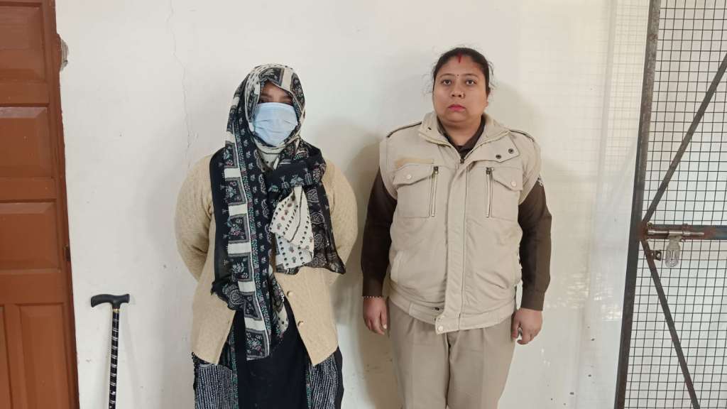 भूमि धोखाधड़ी मामले में कोटद्वार पुलिस की बड़ी कार्रवाई, वांछित अभियुक्त नाजिया मंसूरी गिरफ्तार