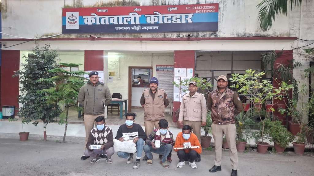 चोरी की योजना फेल, कोटद्वार पुलिस की मुस्तैदी से चंद घंटों में खुलासा, देखिए वीडियो