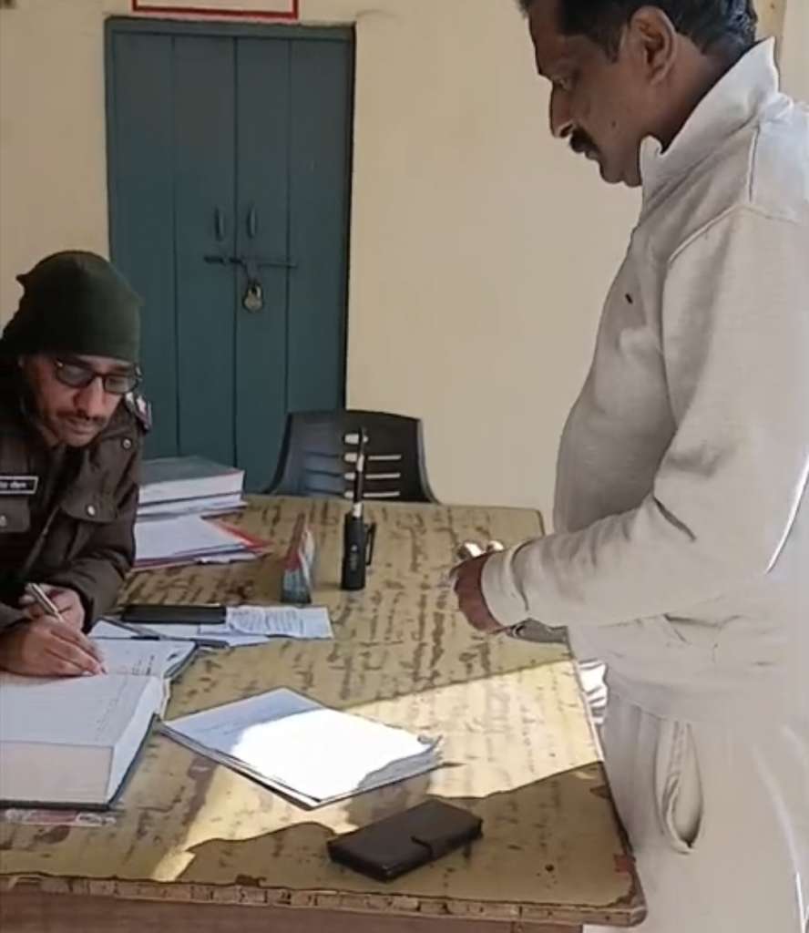 कनखल गोलीकांड में आरोपी अतुल चौहान ने थाने में किया आत्मसमर्पण, देखिए वीडियो