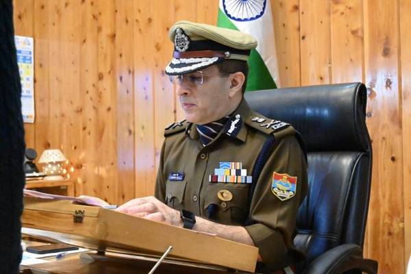 गणतंत्र दिवस: डीजीपी दीपम सेठ का अपराधों पर अंकुश लगाने वाले अधिकारियों को मिलेगा सम्मान, यह होंगे सम्मानित