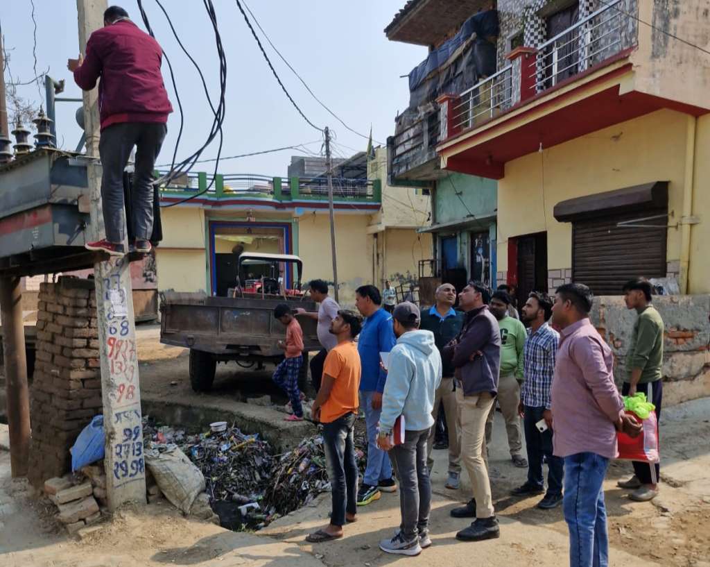 मंगलौर में बिजली विभाग की बड़ी कार्रवाई, बिजली चोरी में पकड़े गए 22 उपभोक्ता, मचा हड़कंप