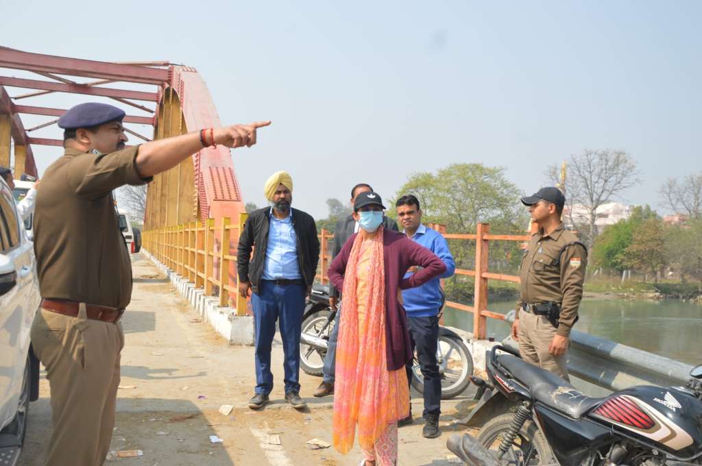 कुंभ मेला 2027 की तैयारियां तेज, मेलाधिकारी सोनिका ने विभिन्न क्षेत्रों का किया स्थलीय निरीक्षण