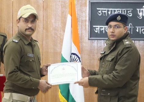 क्राइम मीटिंग में कानून व्यवस्था, साइबर क्राइम और नशा उन्मूलन पर सख्त निर्देश, पुलिसकर्मियों समेत होमगार्डो को दिया सम्मान