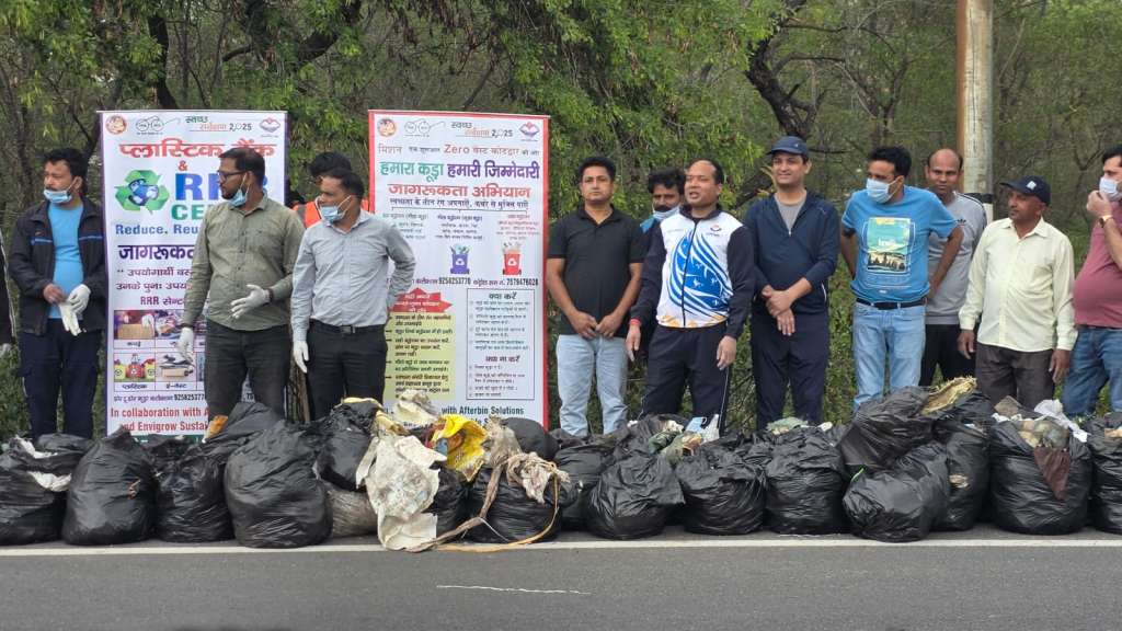 नगर निगम कोटद्वार ने मालन नदी किनारे चलाया विशेष स्वच्छता अभियान, हटाया 60 टन कचरा