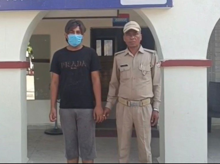 कुर्बानी का वीडियो सोशल मीडिया पर डालना युवक को पड़ा भारी, माहौल बिगड़ने की आशंका पर हरिद्वार पुलिस का त्वरित एक्शन, देखिए वीडियो