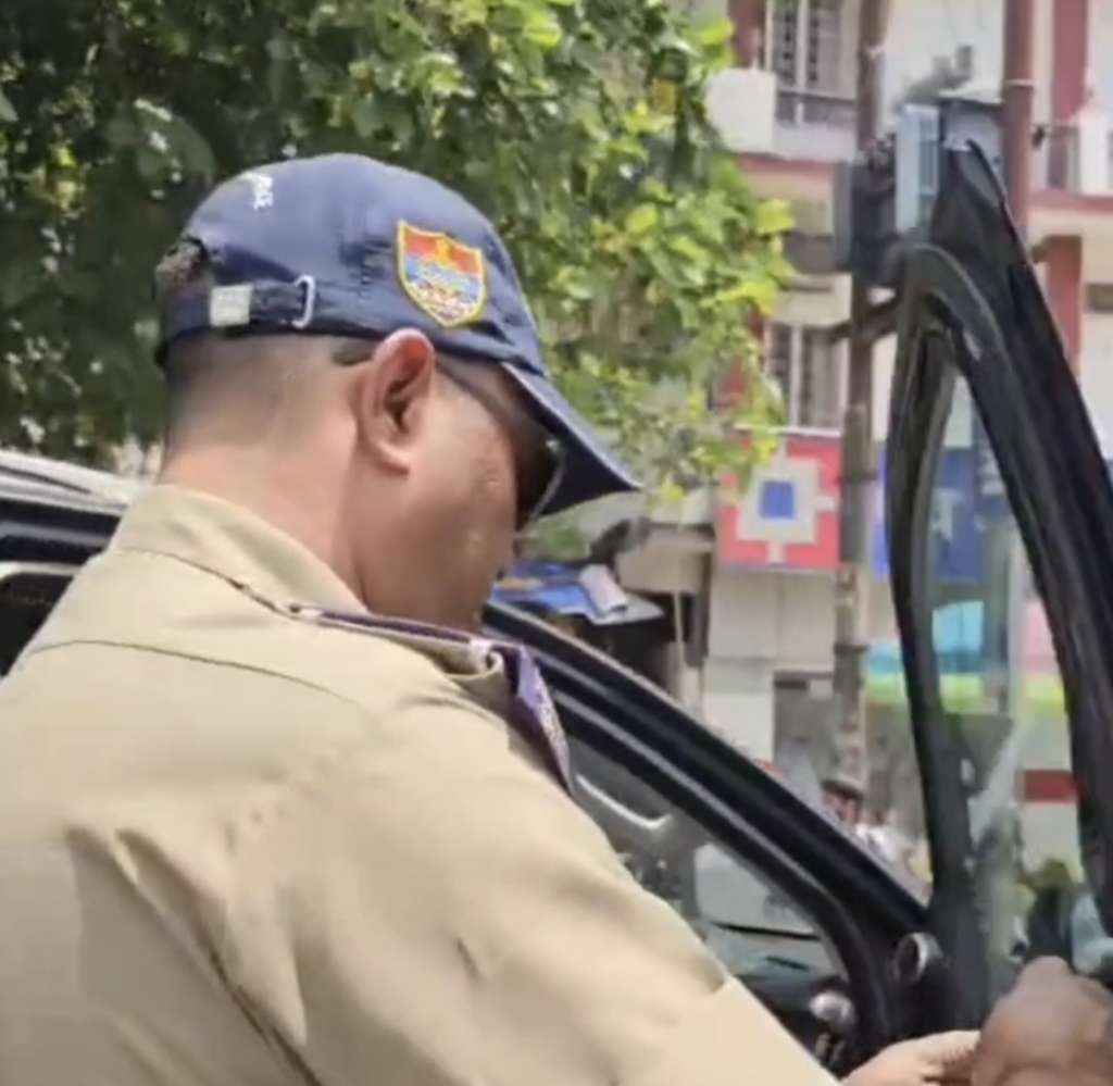 स्कॉर्पियों पर विधायक का बोर्ड लगाकर रौब दिखाना पड़ा महंगा, पौड़ी पुलिस ने कर डाली कार्रवाई, देखिए वीडियो