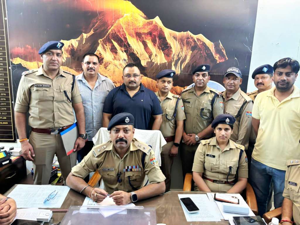 चंडी देवी रोपवे मार्ग पर मिली अज्ञात महिला की लाश का खुलासा, प्रेम प्रसंग बना हत्या की वजह, 25 दिन बाद तीन आरोपी गिरफ्तार