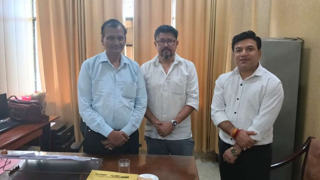 टीबी मुक्त भारत अभियान को गति देने के लिए ग्राम प्रधान बनेंगे ‘निक्षय मित्र’, जिला पंचायत राज अधिकारी से मिले वरिष्ठ जिला क्षय रोग अधिकारी